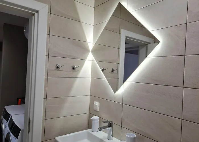 Ilinden, Renovated In Center Appartement *